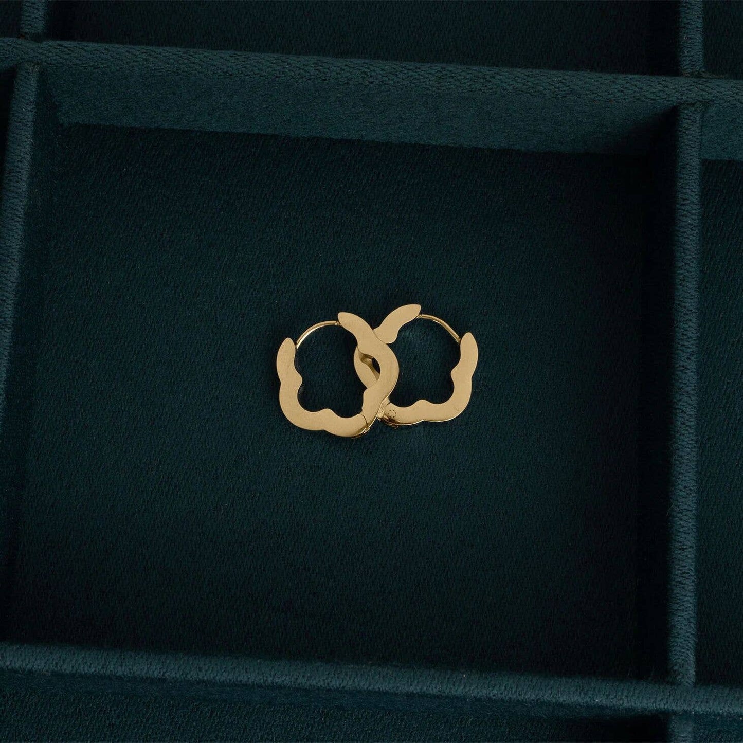 Flower Huggie Earrings - Premium 18K Gold PVD Stainless Steel