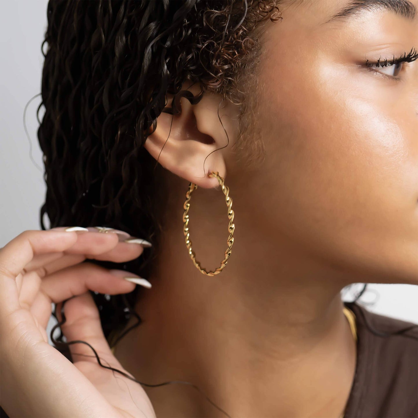Twist Hoop Earrings - Premium 18K Gold PVD Stainless Steel