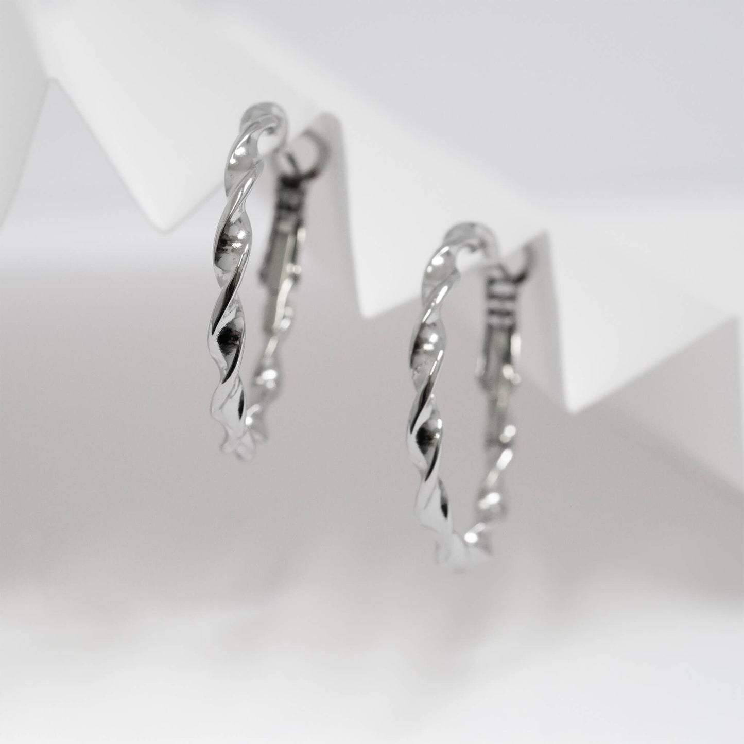 Twist Hoop Earrings - Premium 18K Gold PVD Stainless Steel