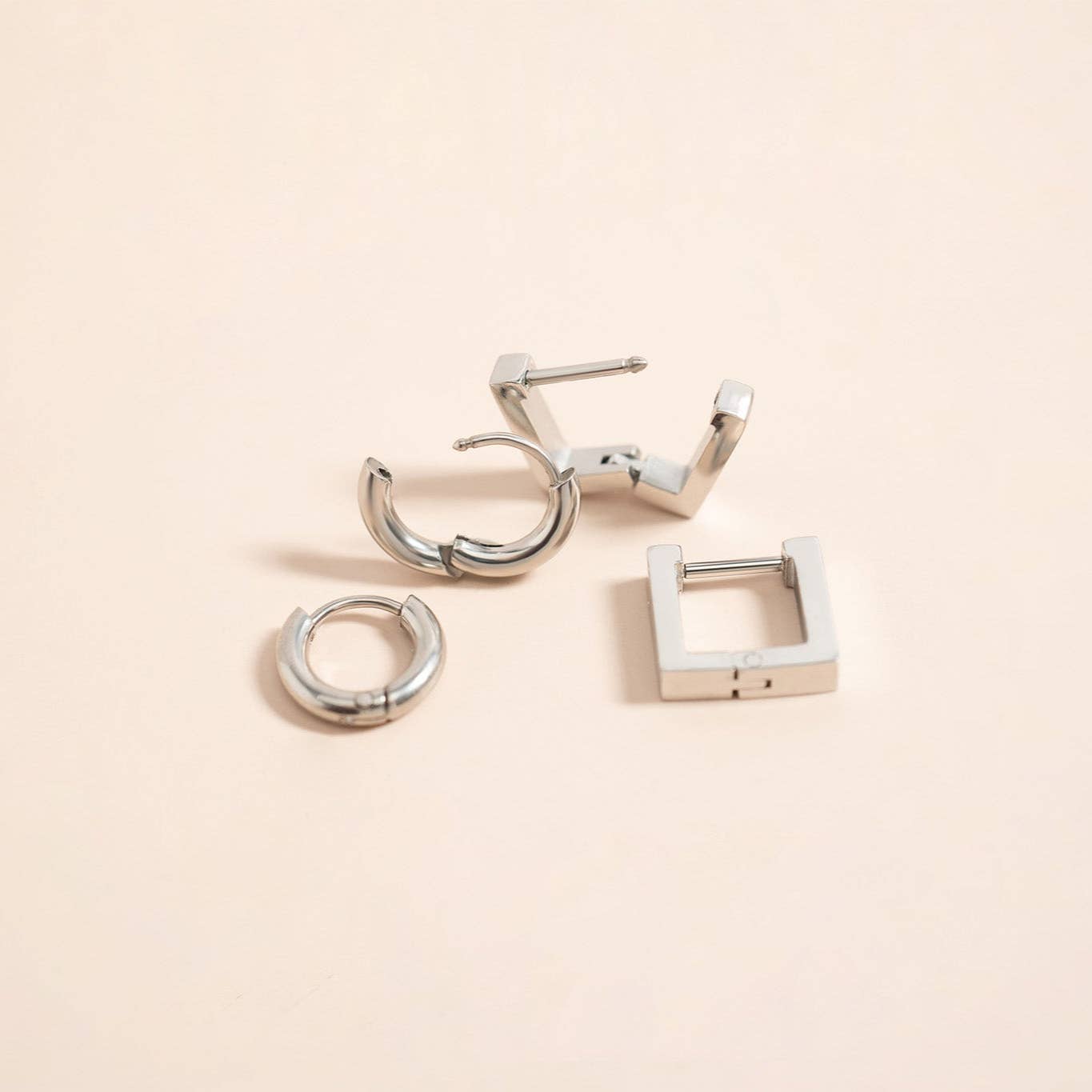 Square Huggie Earrings - Premium 18K Gold PVD Stainless Steel