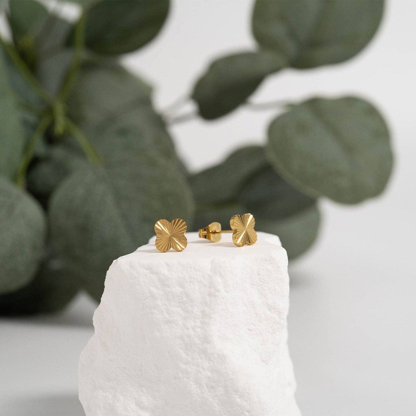 Clover Stud Earrings - Premium 18K Gold PVD Stainless Steel