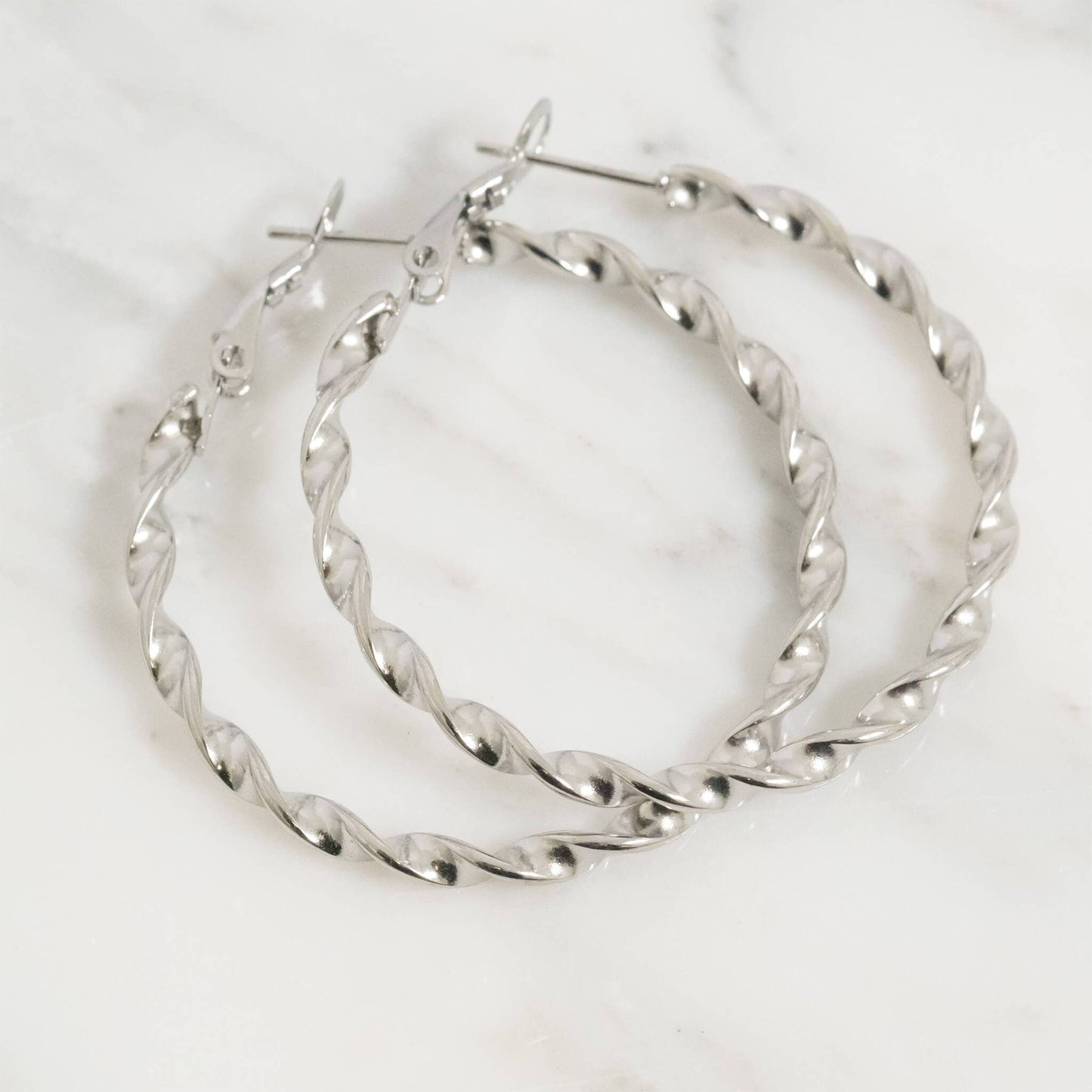Twist Hoop Earrings - Premium 18K Gold PVD Stainless Steel
