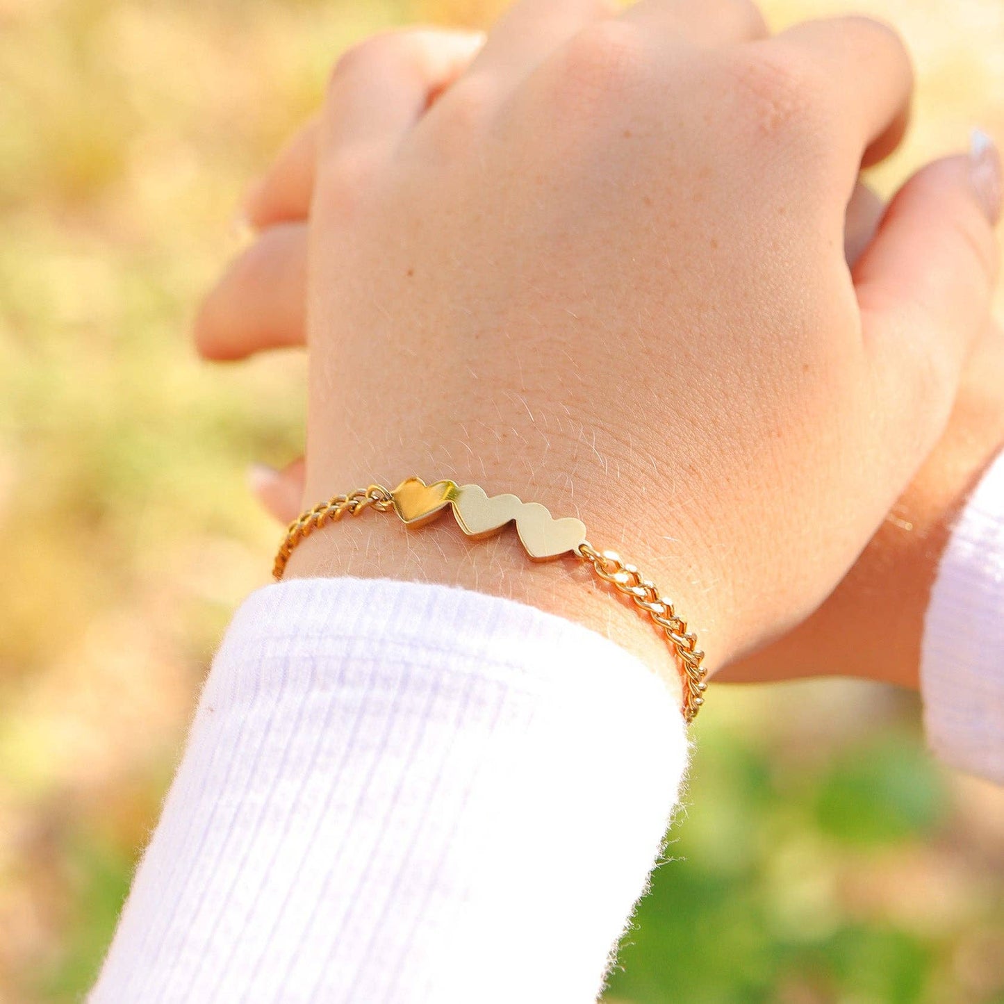 Engravable 3 Hearts on Curb Chain Bracelet - Premium 18K Gold PVD Stainless Steel