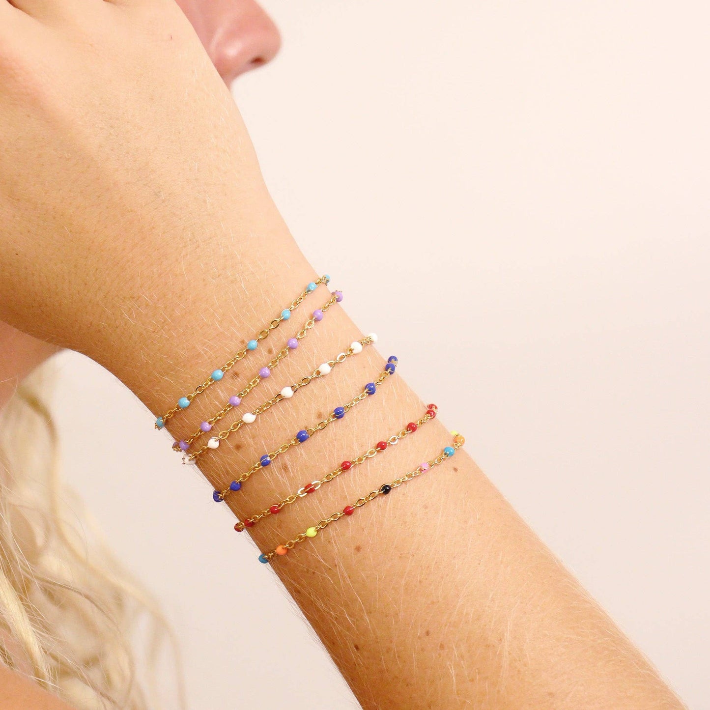 White Confetti Chain Bracelet- Premium 18K Gold PVD Stainless Steel