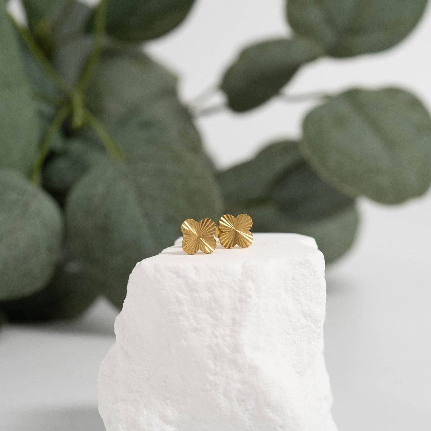 Clover Stud Earrings - Premium 18K Gold PVD Stainless Steel